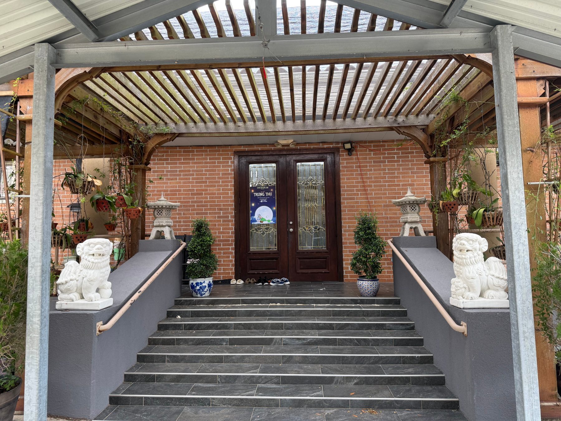 The entrance to the main hall